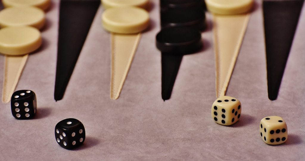backgammon board dice